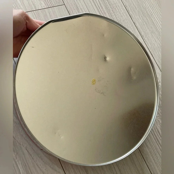 Restoration Hardware 10” Retro Metal Circus Theme Plates With Container and Lid - Picture 11 of 11